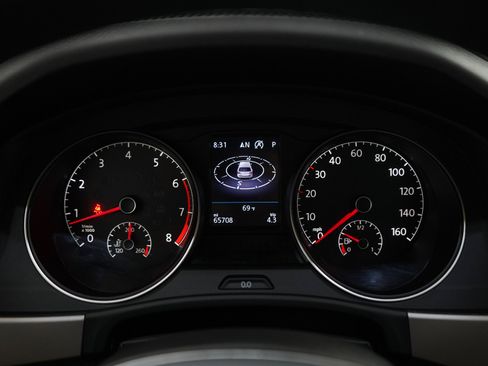 Used 2019 Volkswagen Atlas SEL R-Line AWD/4WD image 25