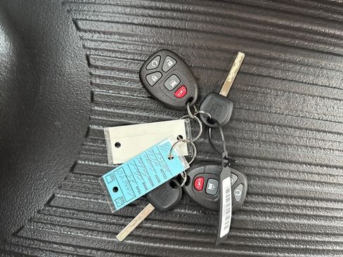 New 2025 Chevrolet Express 3500 Extended w/ Driver Convenience Package image 32