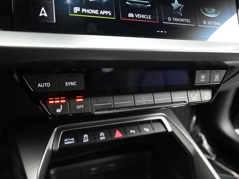 Used 2023 Audi A3 2.0T Premium image 33