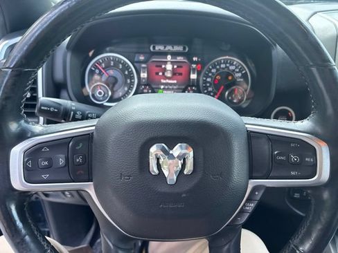 Used 2019 RAM 1500 Big Horn AWD/4WD image 17
