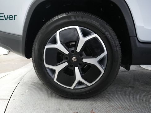 Used 2024 Rivian R1T Adventure AWD/4WD image 22