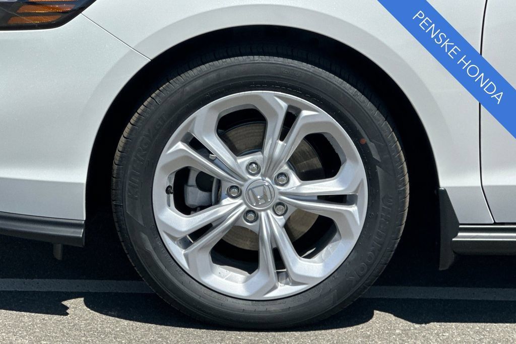 New 2026 Honda Accord LX image 30