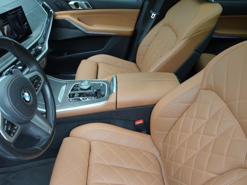 Used 2023 BMW X7 xDrive40i w/ Executive Package AWD/4WD image 12