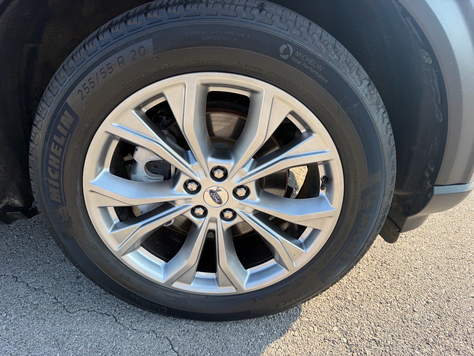 Used 2022 Ford Explorer Limited AWD/4WD image 19