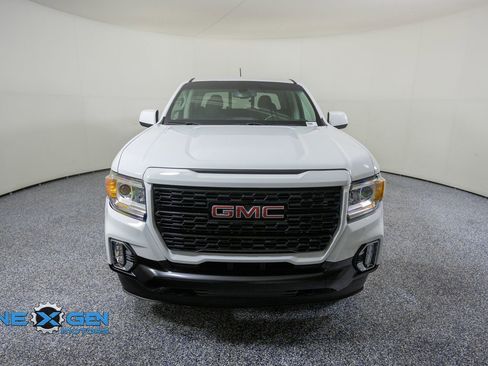 Used 2022 GMC Canyon Elevation w/ Elevation Premium Package AWD/4WD image 2