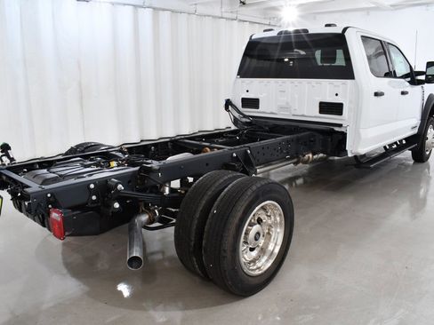 New 2026 Ford F550 4x4 Crew Cab w/ XLT Value Package image 11