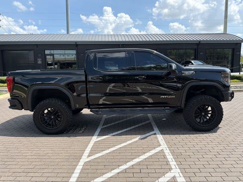 Used 2023 GMC Sierra 1500 AT4X AWD/4WD image 8