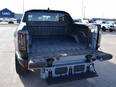 New 2025 GMC Hummer EV 3X image 9