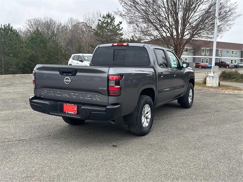 New 2026 Nissan Frontier S image 4