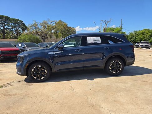 New 2026 Kia Sorento S image 5