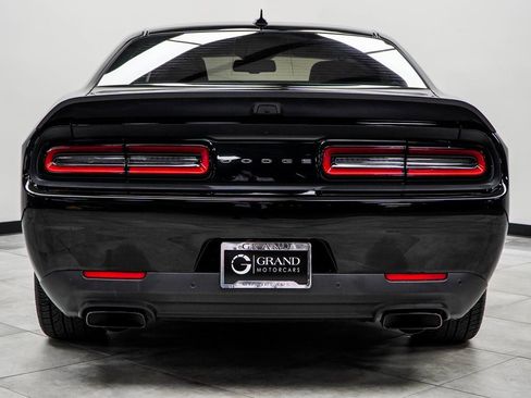 Used 2023 Dodge Challenger SRT Hellcat w/ Driver Convenience Group image 9