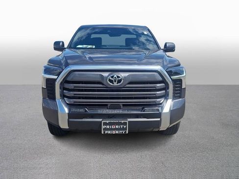 Used 2026 Toyota Tundra Limited AWD/4WD image 2