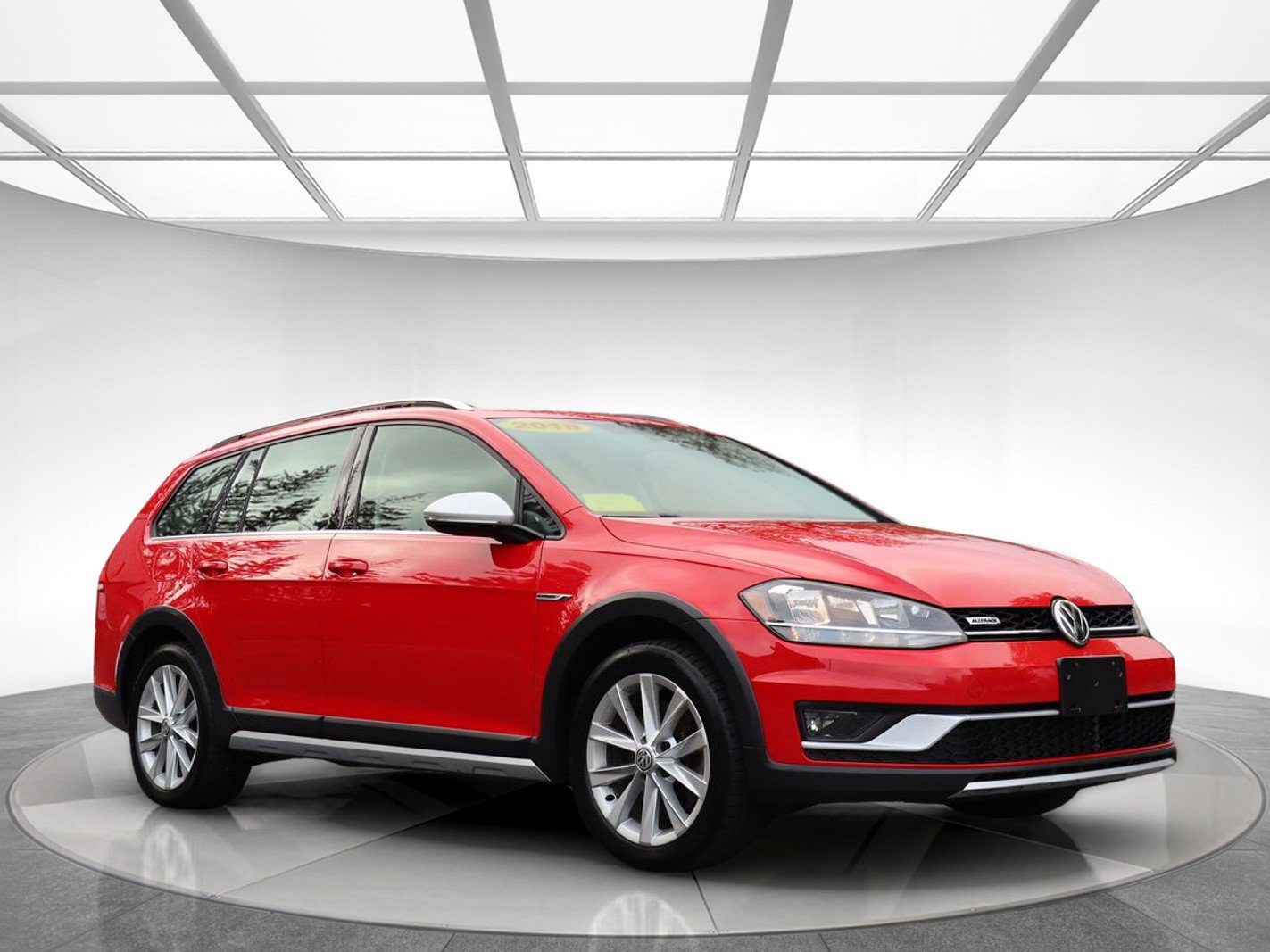 Used 2018 Volkswagen Golf Alltrack SE AWD/4WD image 3