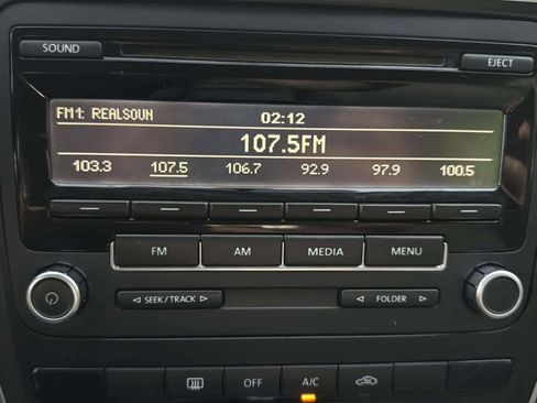 Used 2014 Volkswagen Passat 1.8T S image 22