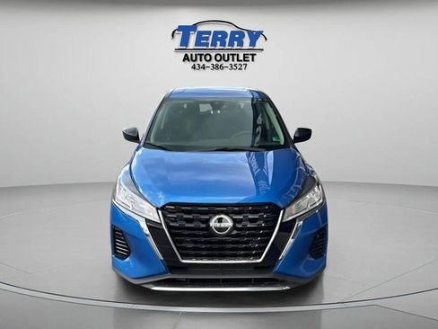 Used 2024 Nissan Kicks S image 2