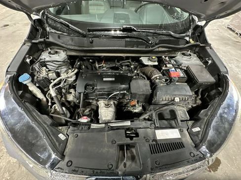 Used 2019 Honda CR-V LX image 21
