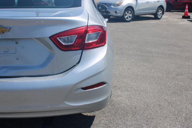Used 2016 Chevrolet Cruze LS FWD image 40