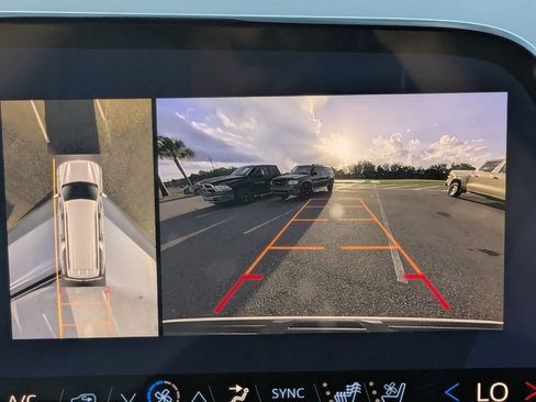 New 2026 Chevrolet Suburban High Country image 29