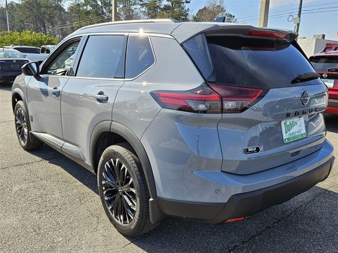 New 2026 Nissan Rogue SV image 8