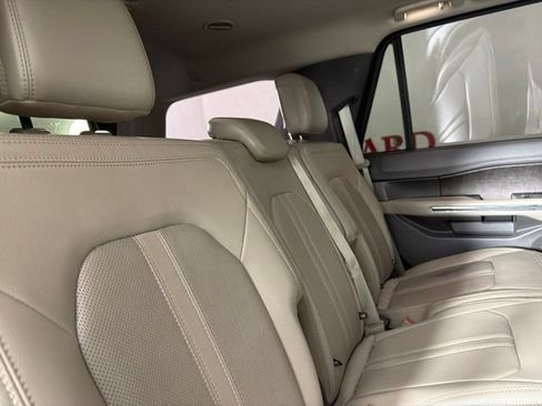 Certified 2021 Ford Expedition Limited AWD/4WD image 18