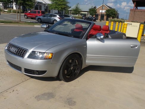 Used 2005 Audi S4 Cabriolet image 91