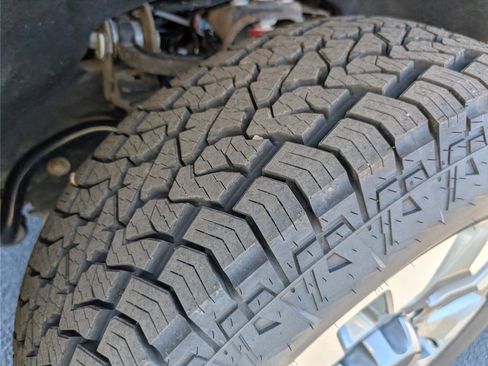 Used 2025 Chevrolet Silverado 2500 Custom w/ Custom Value Package image 10