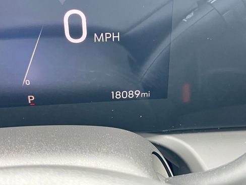 Used 2025 Buick Encore GX Preferred image 38