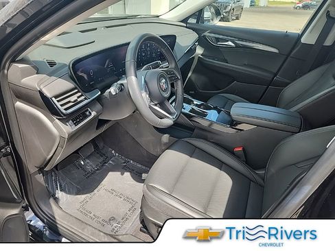Used 2025 Buick Envision Preferred AWD/4WD image 8