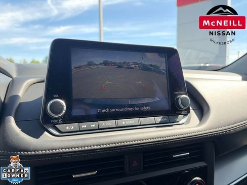 Used 2025 Nissan Rogue SV FWD image 20