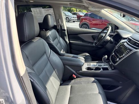 Used 2024 Nissan Murano SL image 16