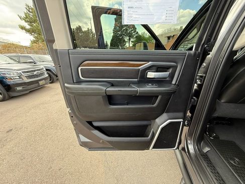 Used 2024 RAM 2500 Laramie AWD/4WD image 29
