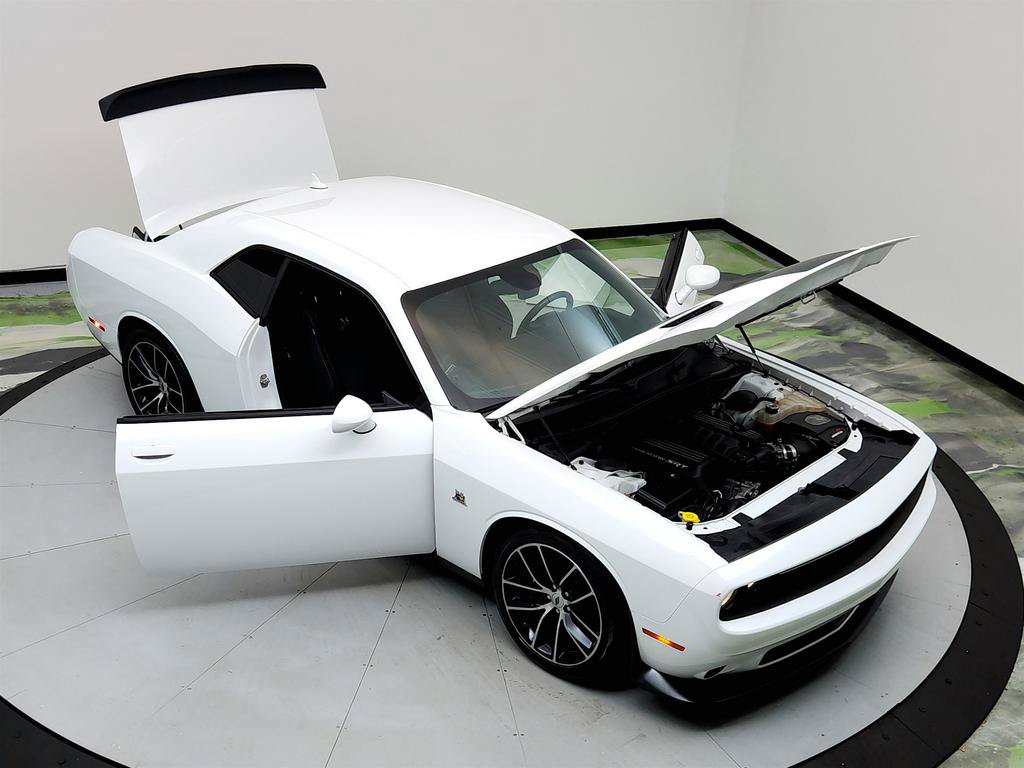 Used 2018 Dodge Challenger R/T Scat Pack RWD image 32