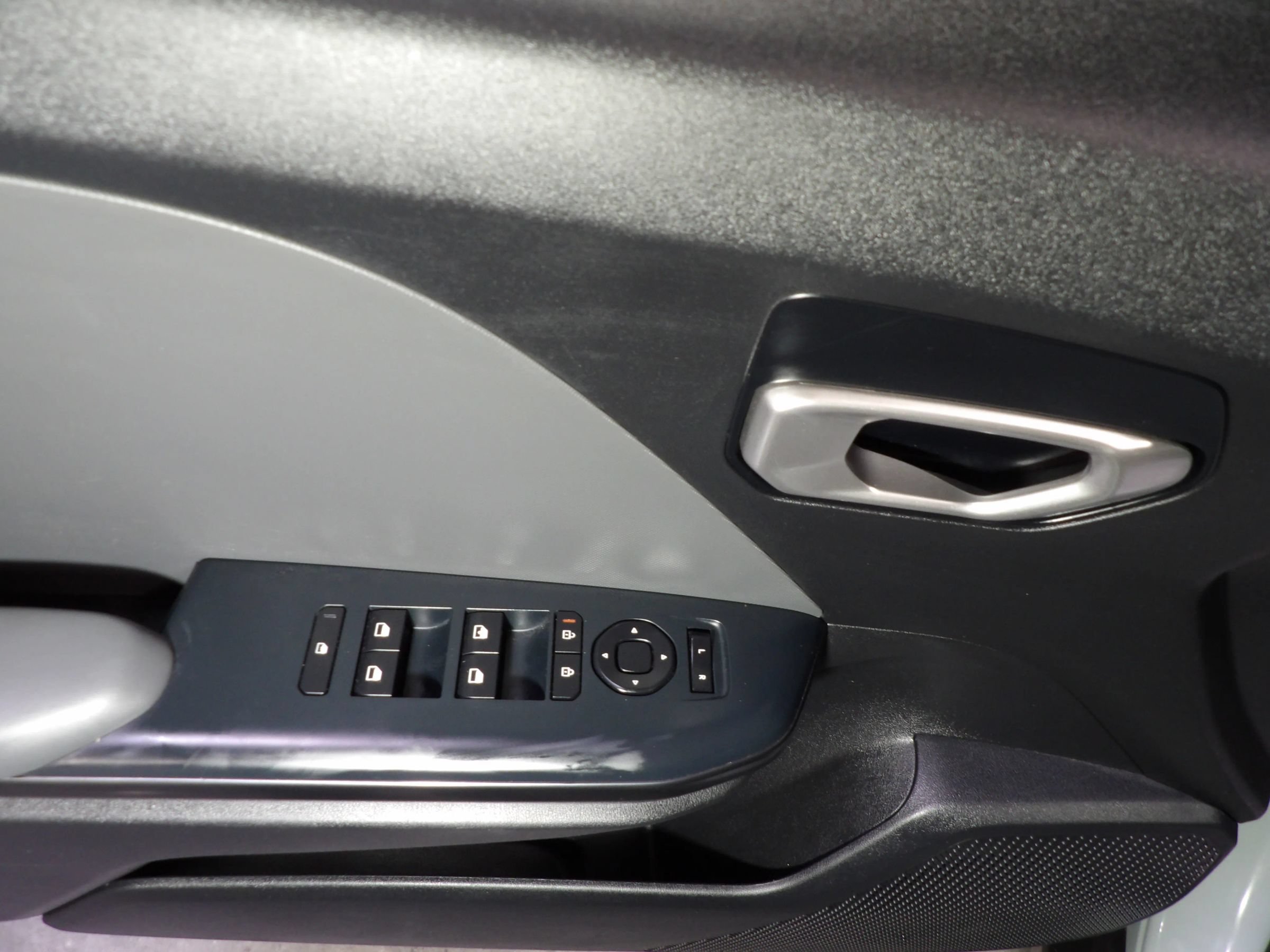 Used 2025 Kia K4 FWD image 9