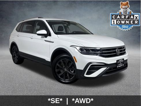 Used 2024 Volkswagen Tiguan SE image 1