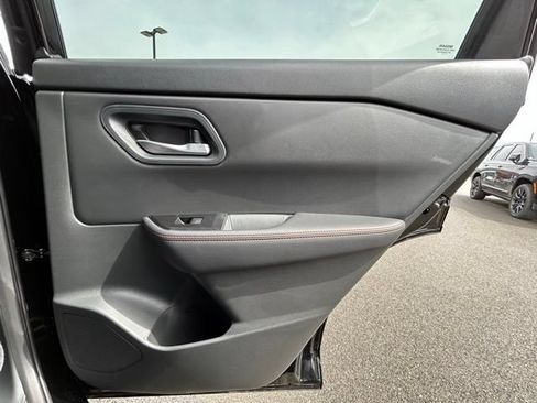 New 2026 Nissan Rogue SV AWD/4WD image 43