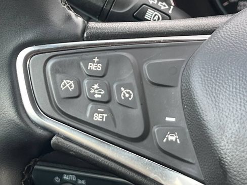 Used 2024 Chevrolet Equinox LT FWD image 10