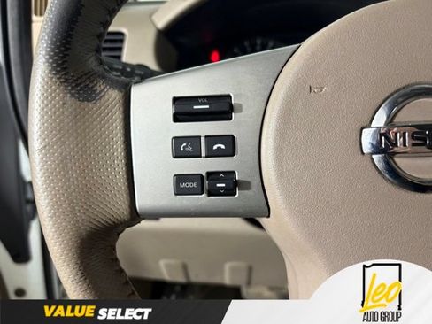 Used 2016 Nissan Frontier SV w/ SV Value Truck Package AWD/4WD image 10