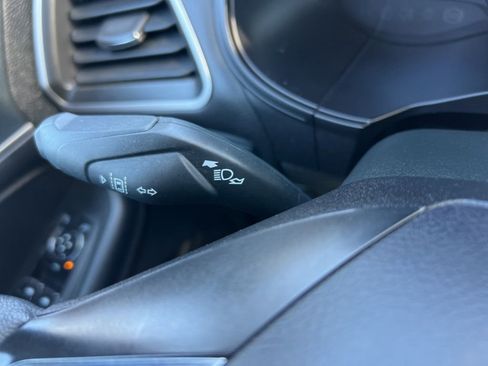 Used 2024 Ford Edge SEL image 38