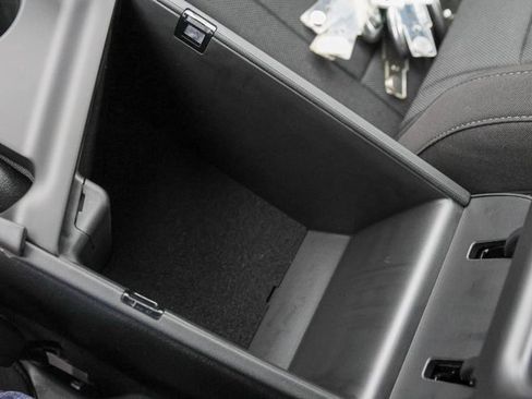 New 2026 Hyundai Elantra SE w/ Cargo Package image 11