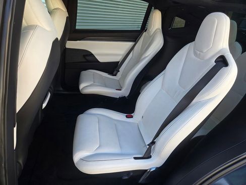 Used 2022 Tesla Model X Plaid AWD/4WD image 13