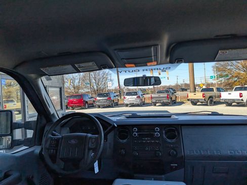 Used 2016 Ford F250 XL w/ XL Value Package image 17