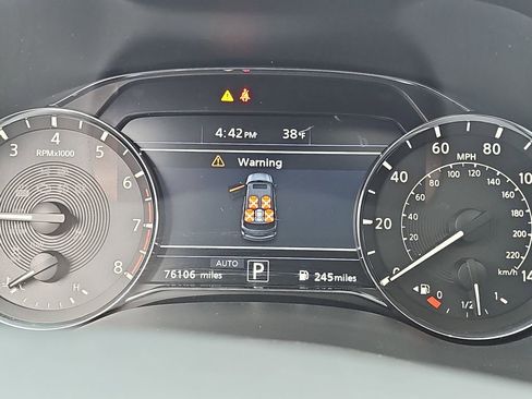 Used 2021 INFINITI QX80 Sensory image 32