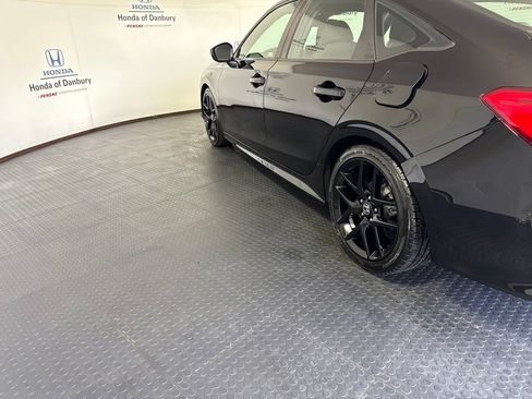 Used 2024 Honda Civic Sport image 11