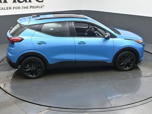 New 2027 Chevrolet Bolt RS w/ Technology Package FWD image 17