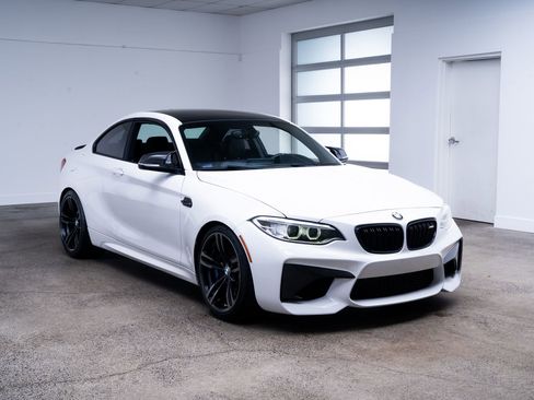 Used 2017 BMW M2 RWD image 24