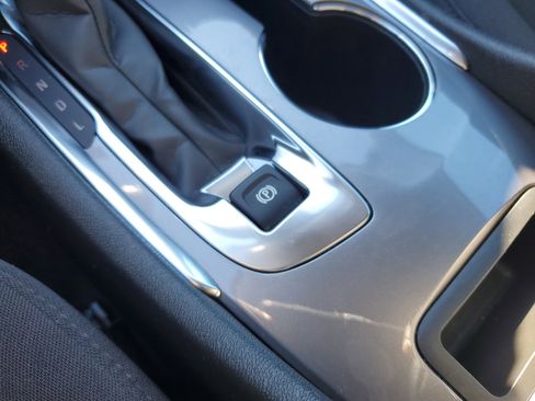 Used 2023 Chevrolet Malibu LT image 28