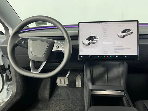 Used 2025 Tesla Model 3 Long Range image 11