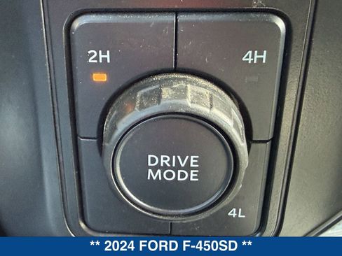 Certified 2024 Ford F450 Lariat image 30