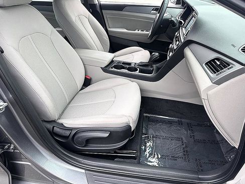 Used 2018 Hyundai Sonata SEL FWD image 22