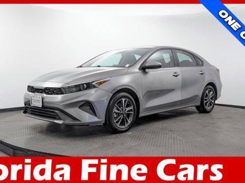 Used 2024 Kia Forte LXS FWD image 1